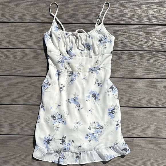 Abercrombie & Fitch Dresses & Skirts - Abercrombie Blue Floral Dress